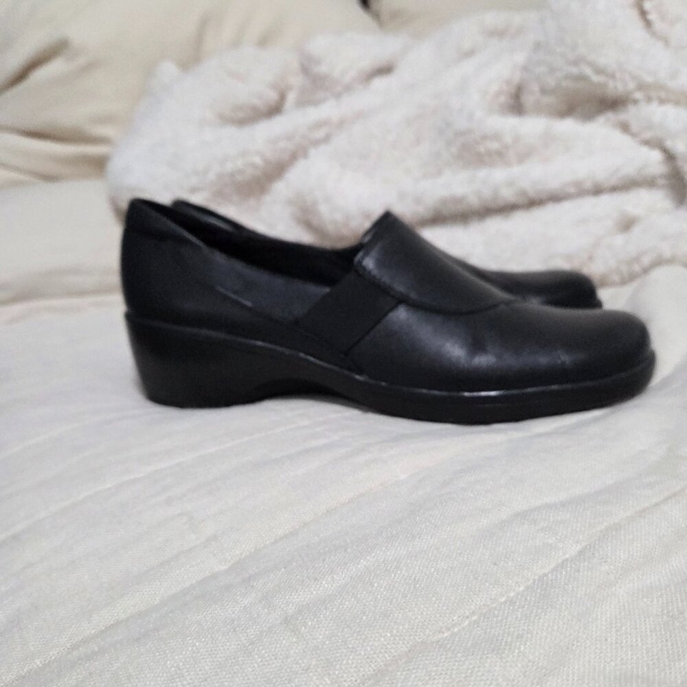 Clarks Dress Shoes *Like New!*